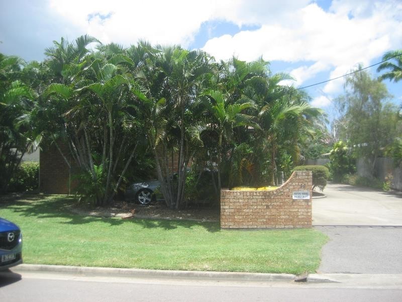 2/22 Roberts Street, Hermit Park QLD 4812